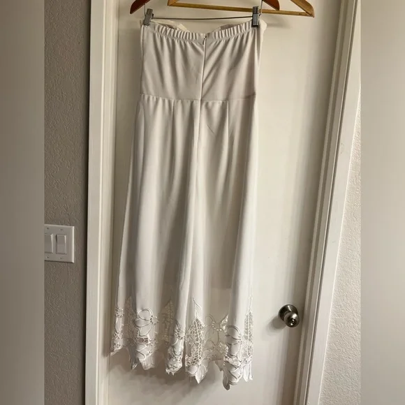 Strapless white jumpsuit - Picture 3 of 5